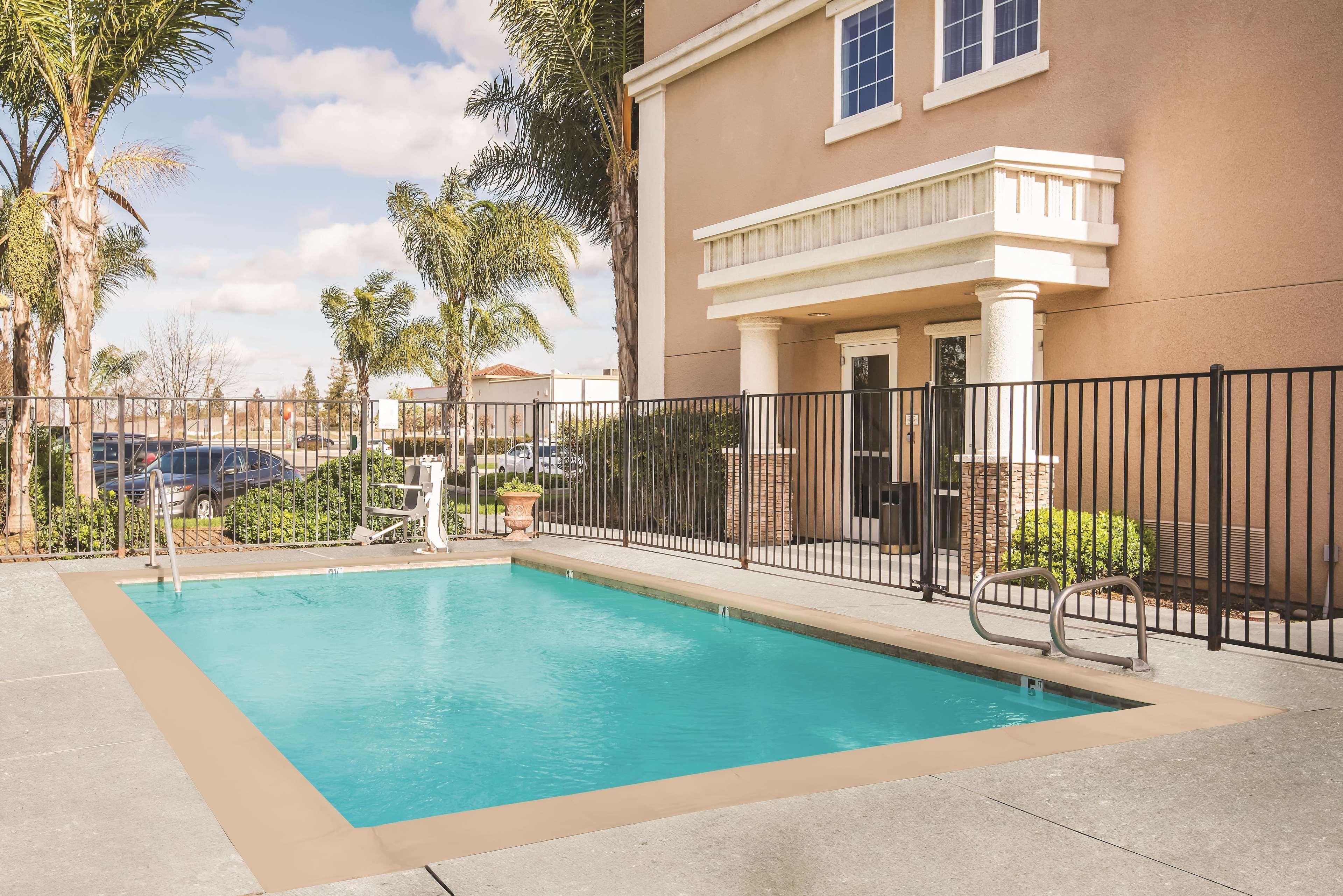 La Quinta By Wyndham Modesto Salida Hotel Exterior photo